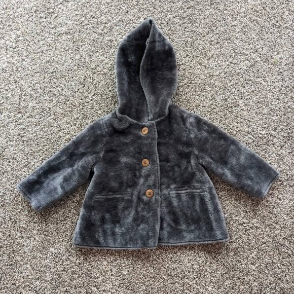 Zara Baby Girl Hooded Grey Faux Fur Coat Size 9-12 Months - Picture 1 of 5